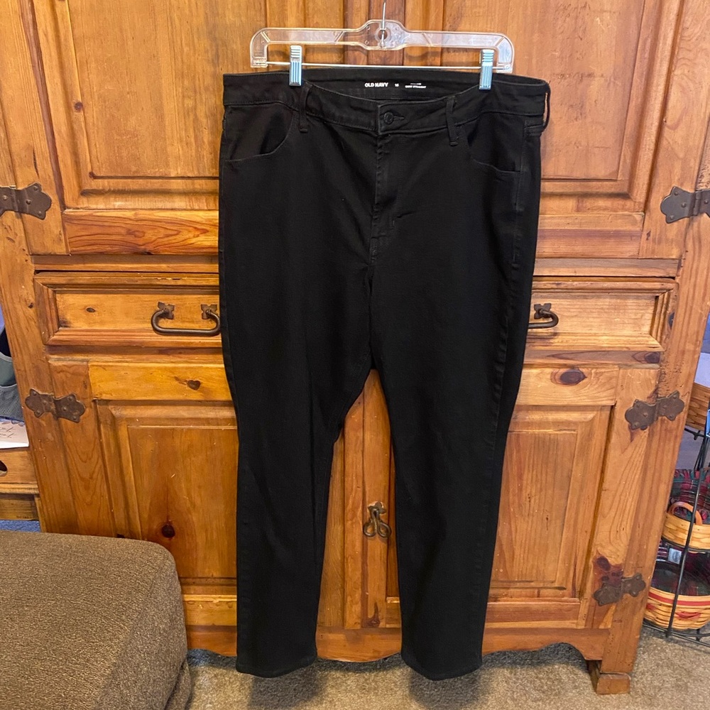 Old Navy High Rise Wow straight denim black jeans size 16
